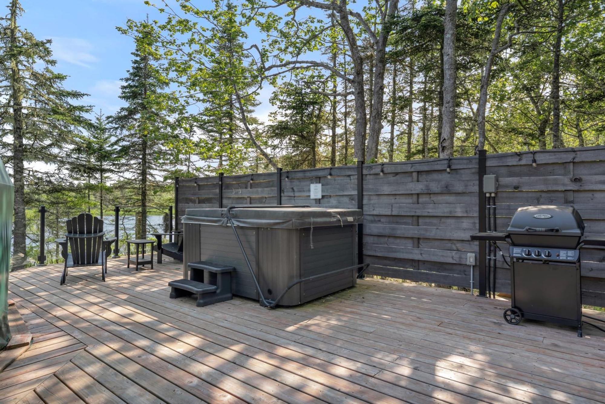 WHITE POINT BEACH RESORT | ⋆⋆⋆⋆ | LIVERPOOL, CANADA | SEASON DEALS FROM ...